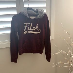 Abercrombie logo hoodie in maroon
